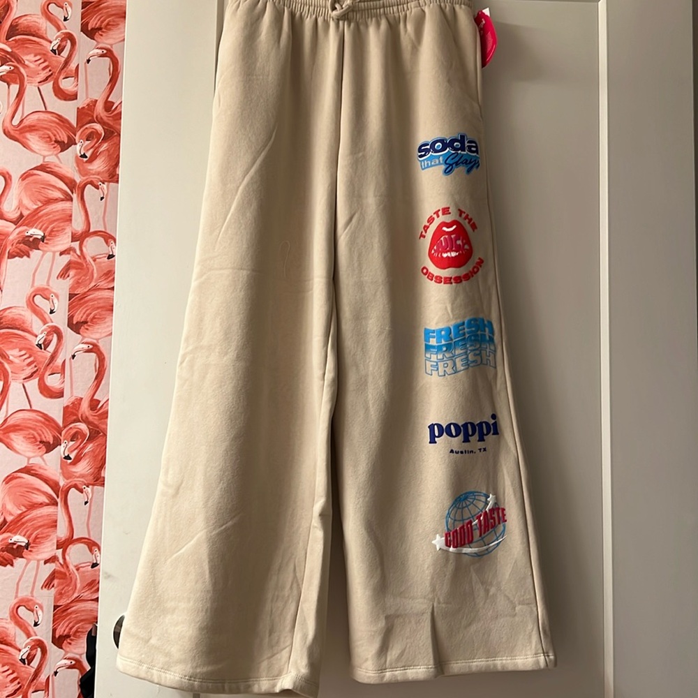 NWT Poppi wide leg sweatpant